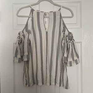 Cold shoulder top